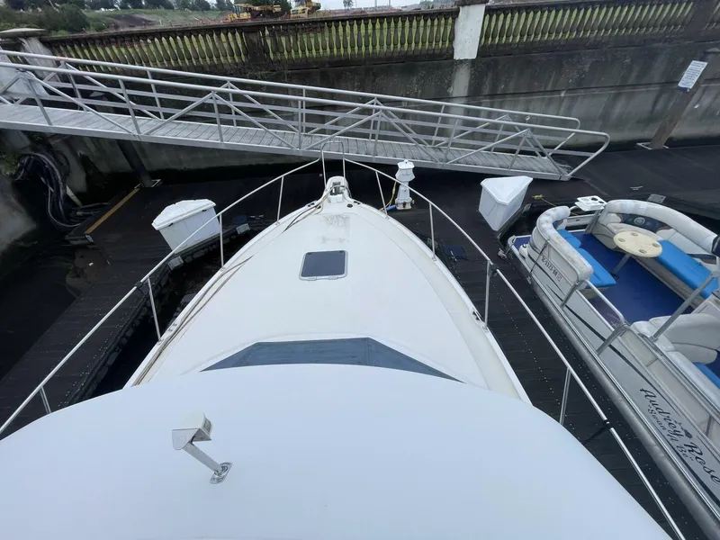 Slide: The Image of Carver 33 Aft Cabin MY 1992 - 5548842