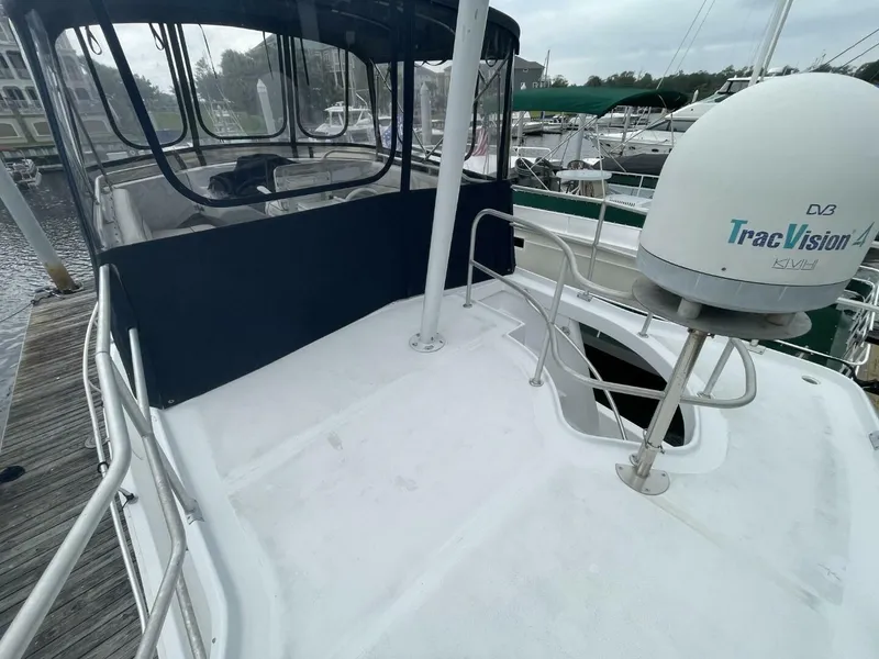 Slide: The Image of Mainship 350 Trawler 1997 - 5549022