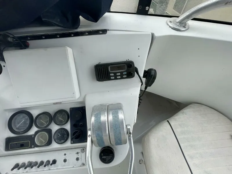 Slide: The Image of Mainship 350 Trawler 1997 - 5549035