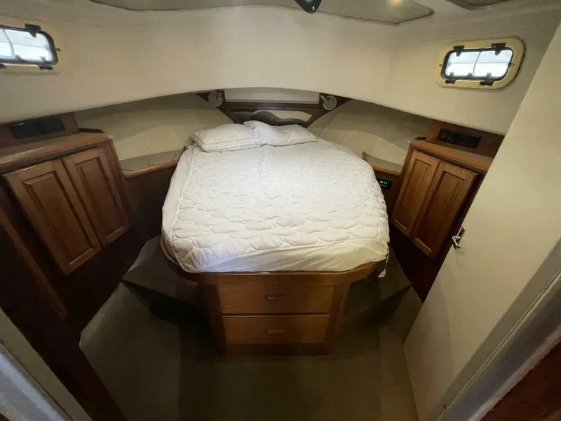 Slide: The Image of Mainship 350 Trawler 1997 - 5549048