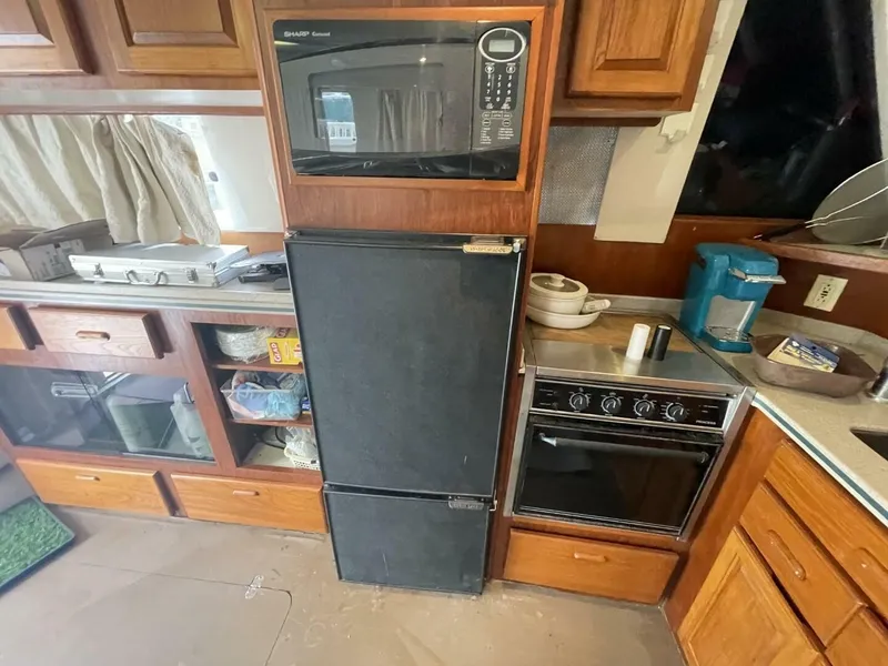 Slide: The Image of Mainship 350 Trawler 1997 - 5549053