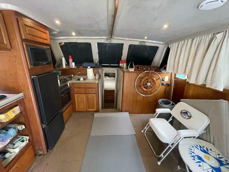 Slide: The Image of Mainship 350 Trawler 1997 - 5549064