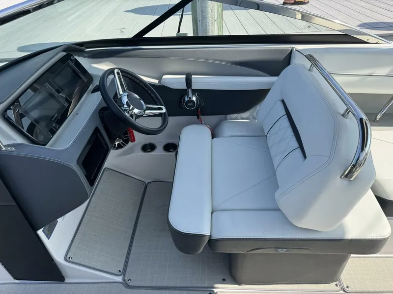 Slide: The Image of Regal LS6 2020 - 5549073