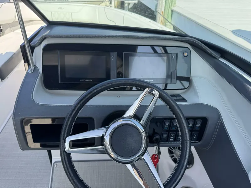 Slide: The Image of Regal LS6 2020 - 5549079