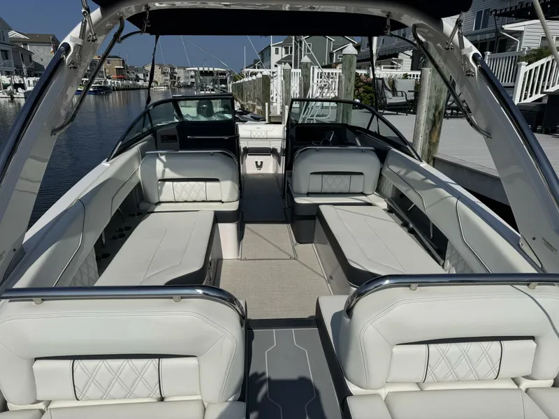 Slide: The Image of Regal LS6 2020 - 5549078