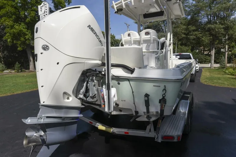Slide: The Image of Ranger 2360 Bay 2022 - 7517994