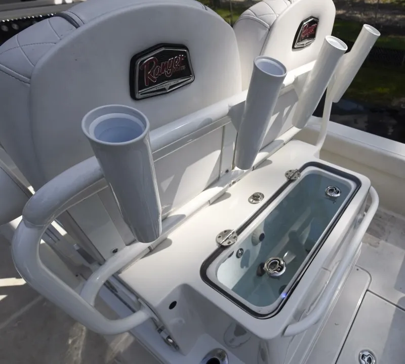 Slide: The Image of Ranger 2360 Bay 2022 - 7518027