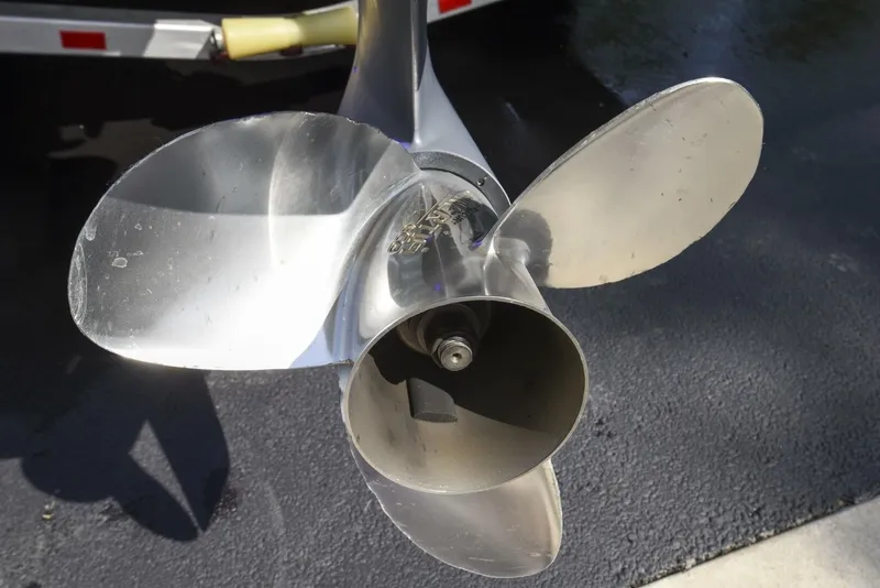 Slide: The Image of Ranger 2360 Bay 2022 - 7517992