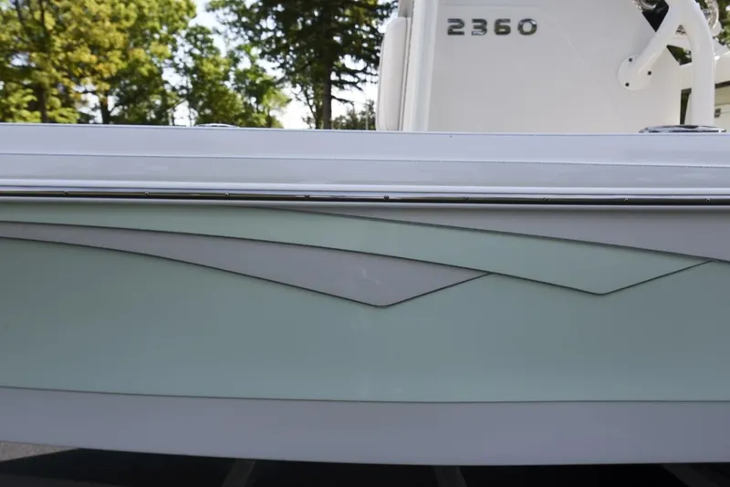 Slide: The Image of Ranger 2360 Bay 2022 - 7517952