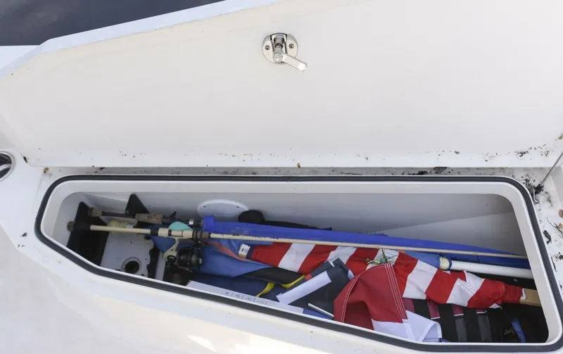 Slide: The Image of Ranger 2360 Bay 2022 - 7518011