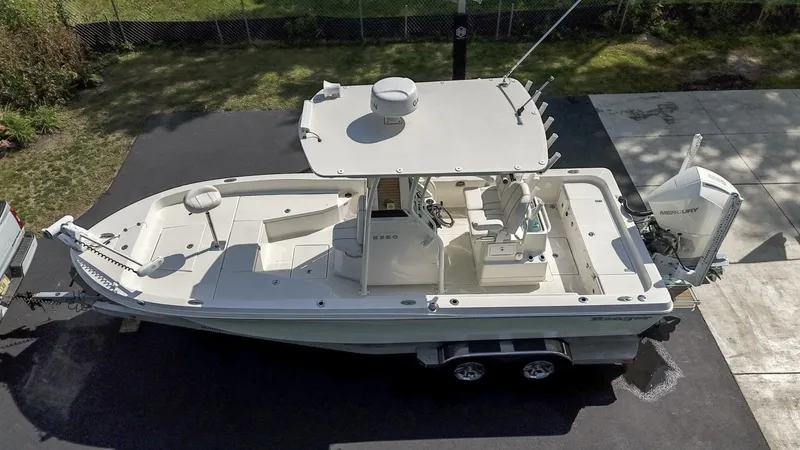 Slide: The Image of Ranger 2360 Bay 2022 - 7517943