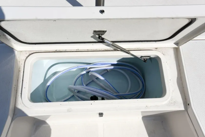Slide: The Image of Ranger 2360 Bay 2022 - 7518014