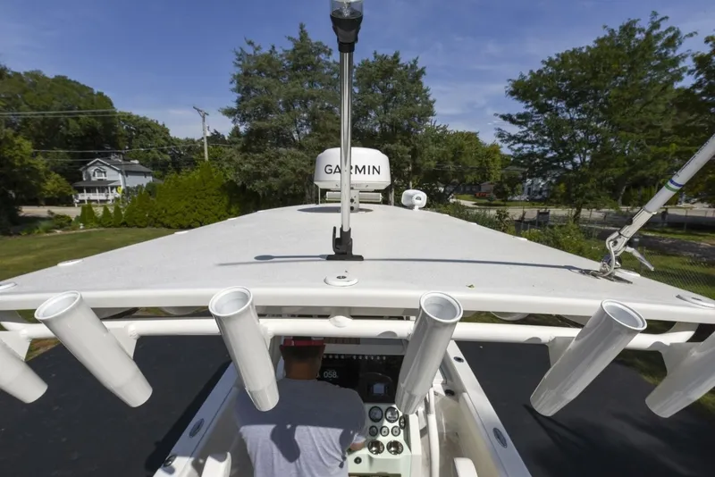 Slide: The Image of Ranger 2360 Bay 2022 - 7518041