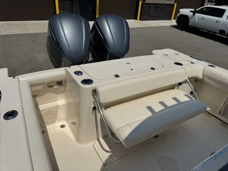 Slide: The Image of Grady-White Canyon 271 2019 - 5549276