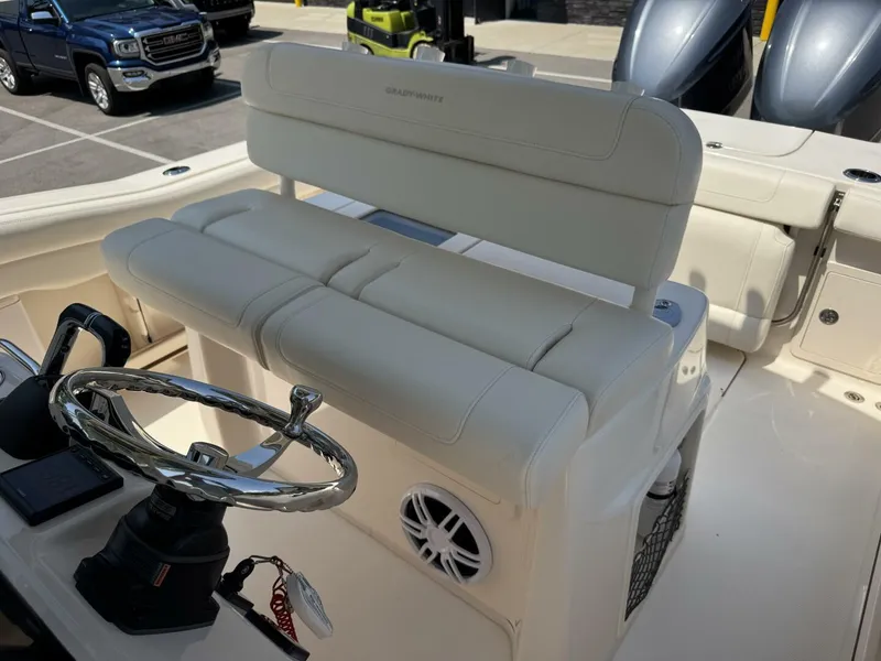 Slide: The Image of Grady-White Canyon 271 2019 - 5549294