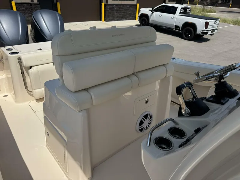 Slide: The Image of Grady-White Canyon 271 2019 - 5549295