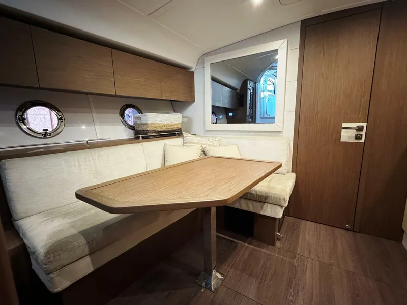 Slide: The Image of Beneteau Gran Turismo 40 2016 - 5549518