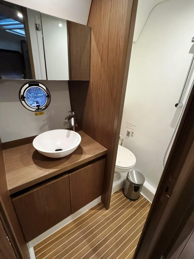 Slide: The Image of Beneteau Gran Turismo 40 2016 - 5549510