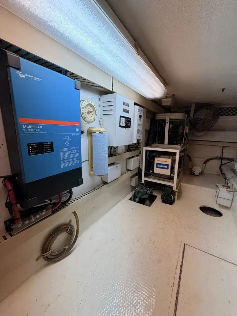 Slide: The Image of Viking 50 Convertible 1994 - 6055203