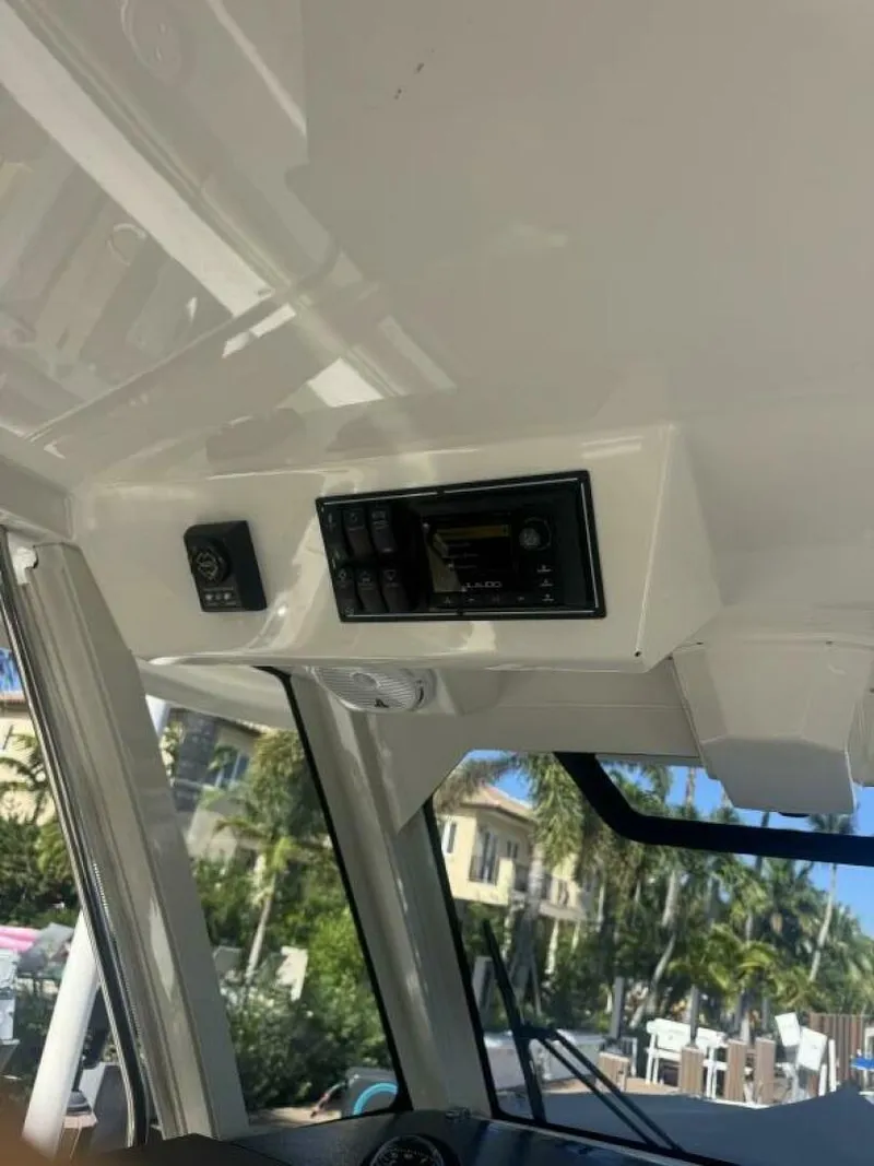 Slide: The Image of Pursuit S328 2020 - 5558306