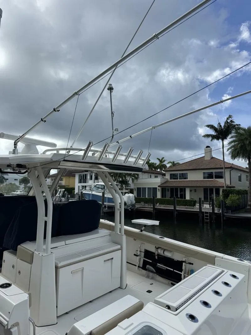 Slide: The Image of Pursuit S328 2020 - 5558323