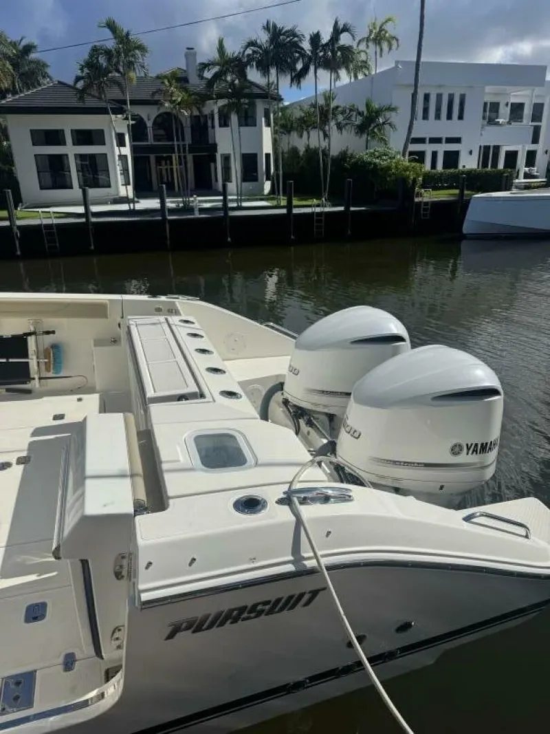 Slide: The Image of Pursuit S328 2020 - 5558286