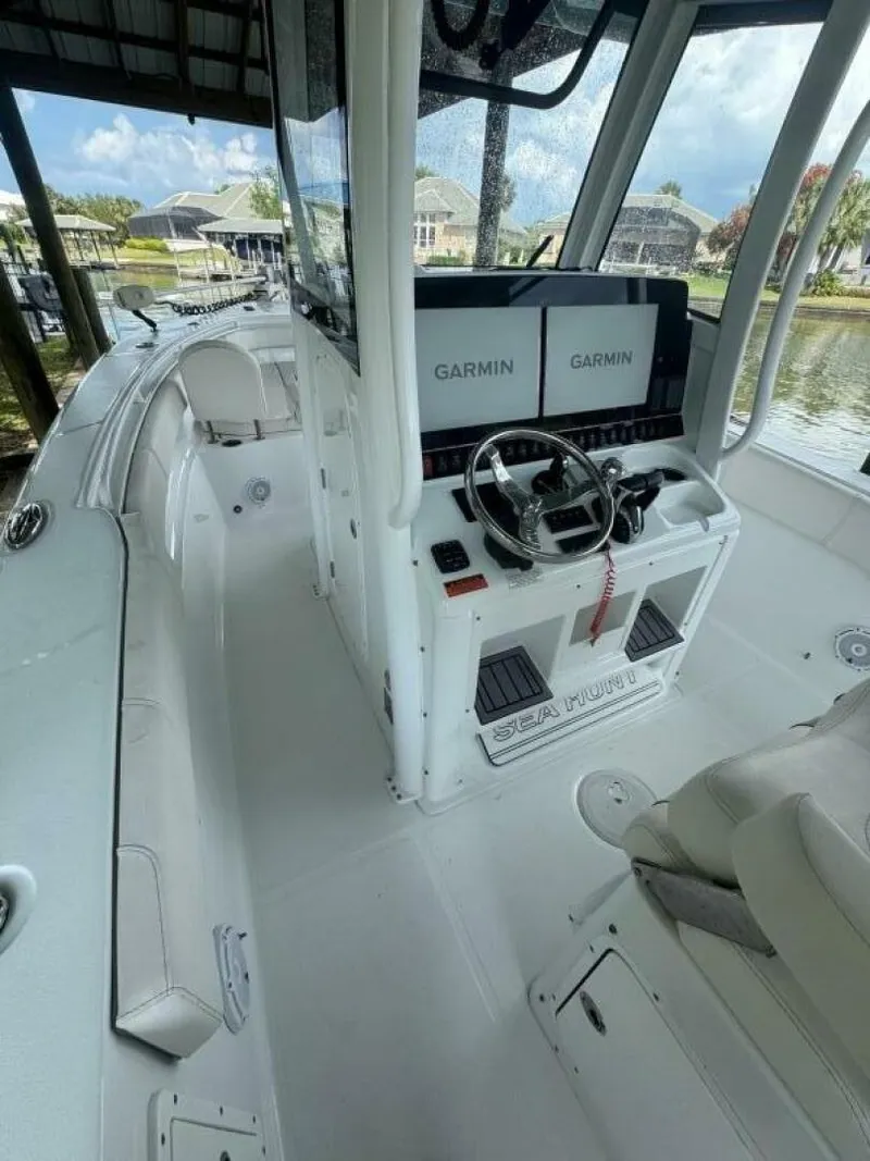 Slide: The Image of Sea Hunt 30 2023 - 5549973