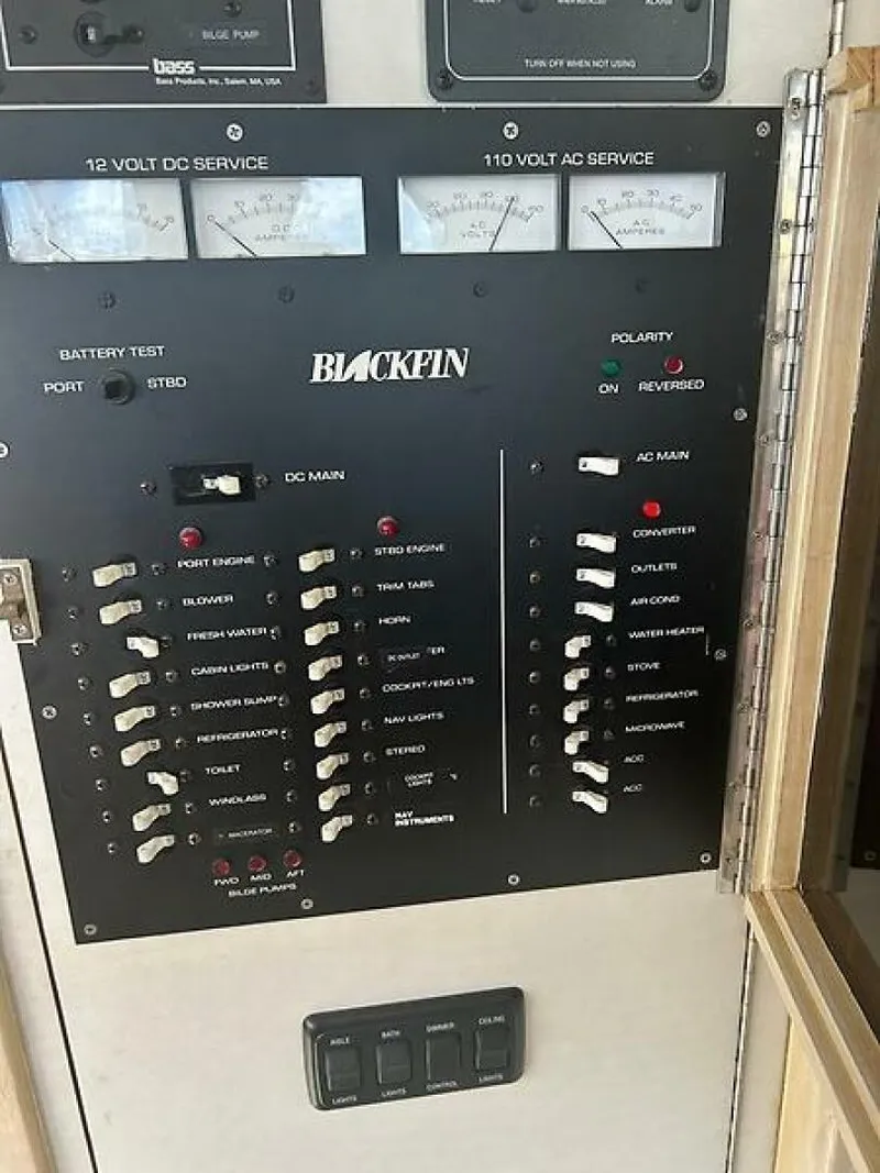 Slide: The Image of 0005318103 - 5550009