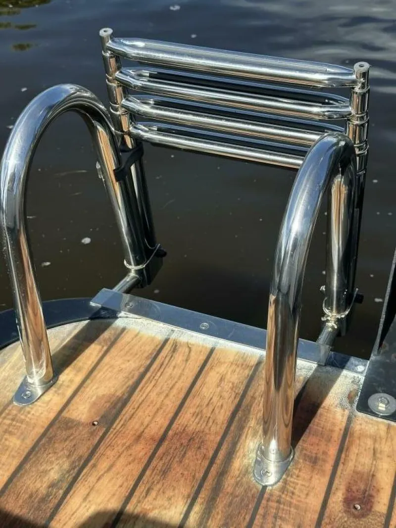 Slide: The Image of Avalon 2585 Catalina Platinum Quad Lounger 2019 - 5553166