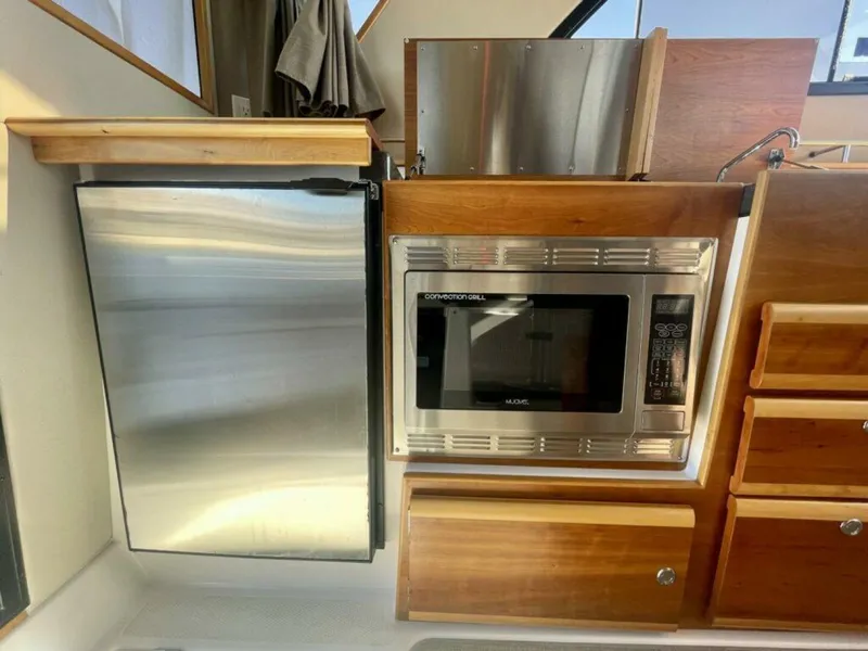 Slide: The Image of Cutwater C-302 Sport Coupe 2017 - 5802192