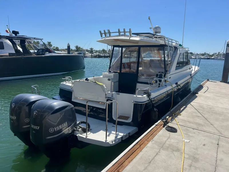 Slide: The Image of Cutwater C-302 Sport Coupe 2017 - 5802216