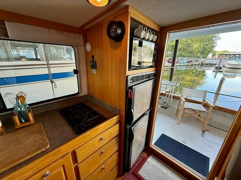 Slide: The Image of 0005314853 - 5550217