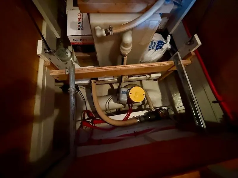 Slide: The Image of 0005315515 - 5550234