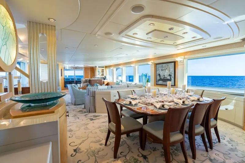 Slide: The Image of Delta Tri-Deck 2001 - 5946176