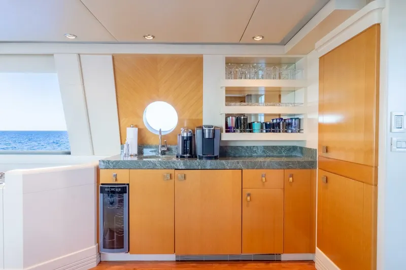 Slide: The Image of Delta Tri-Deck 2001 - 5946191