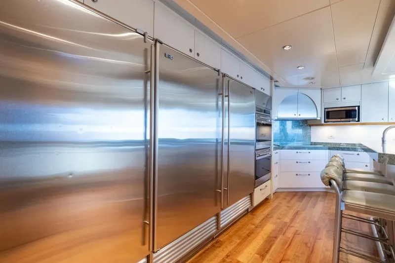 Slide: The Image of Delta Tri-Deck 2001 - 5946203