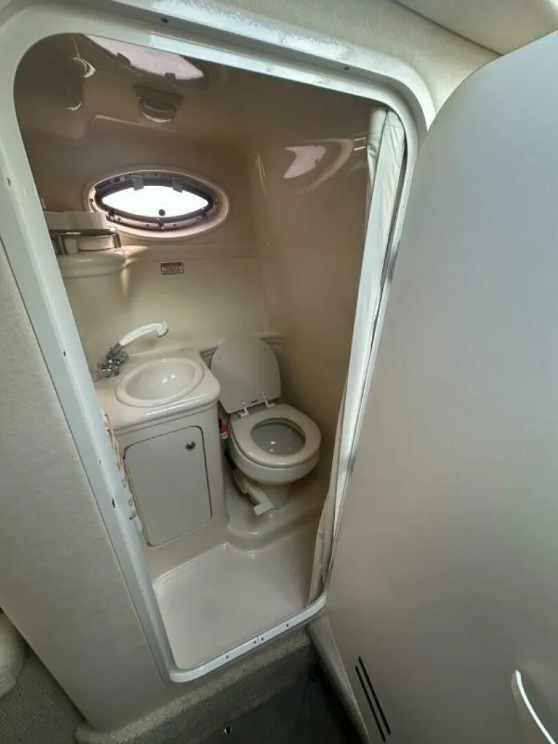 Slide: The Image of Sea Ray 26 2004 - 5551317