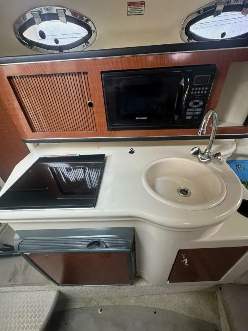 Slide: The Image of Sea Ray 26 2004 - 5551316