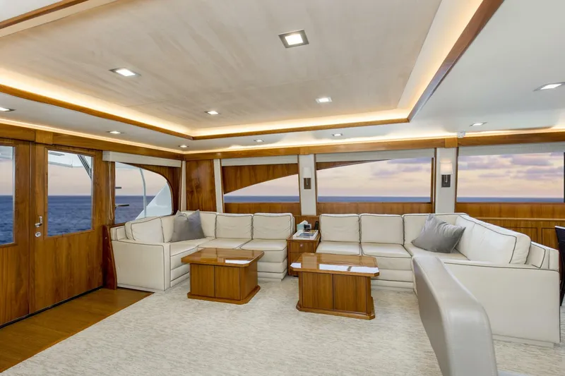 Slide: The Image of 2016 92 Viking Enclosed Bridge Touche Salon - 5551627