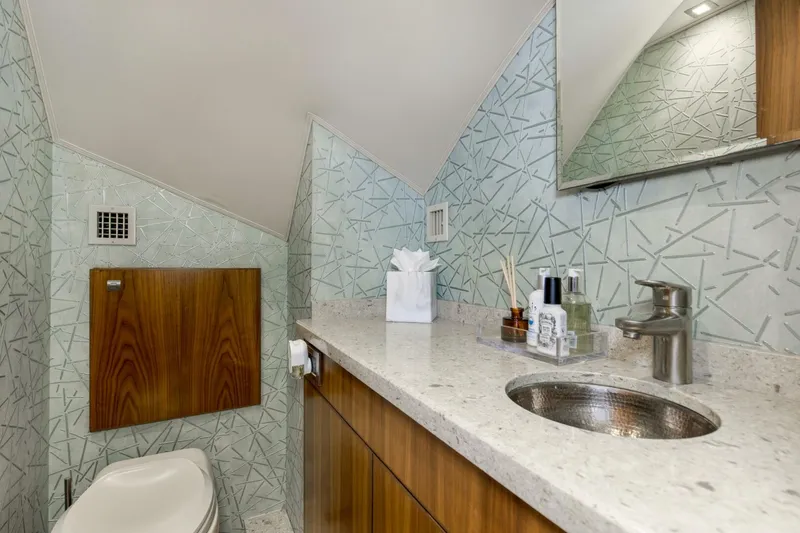 Slide: The Image of 2016 92 Viking Enclosed Bridge Touche Day Head - 5551753