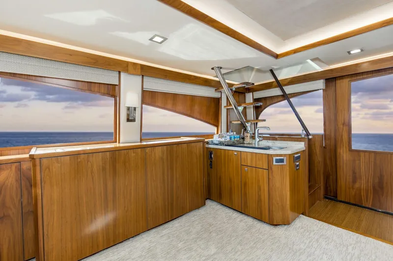 Slide: The Image of 2016 92 Viking Enclosed Bridge Touche Salon (1) - 5551623