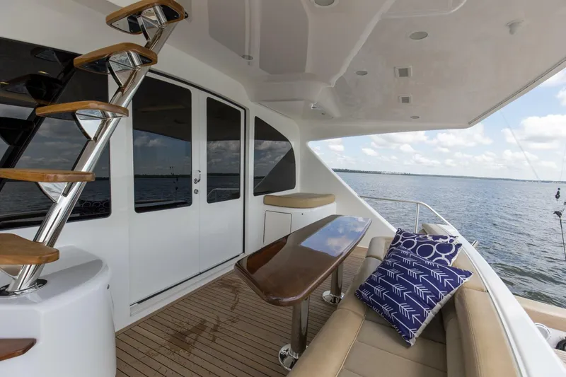 Slide: The Image of 2016 92 Viking Enclosed Bridge Touche Stern Deck (5) - 5551870