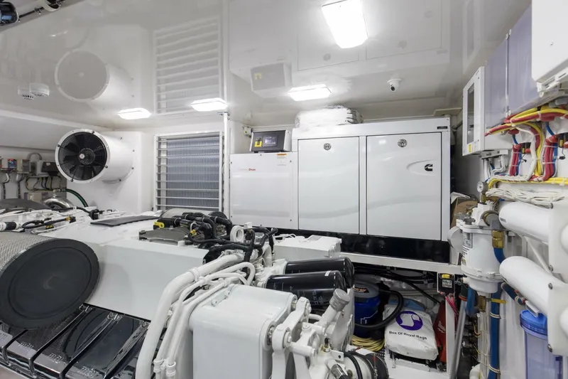 Slide: The Image of 2016 92 Viking Enclosed Bridge Touche Engine Room (3) - 5551878