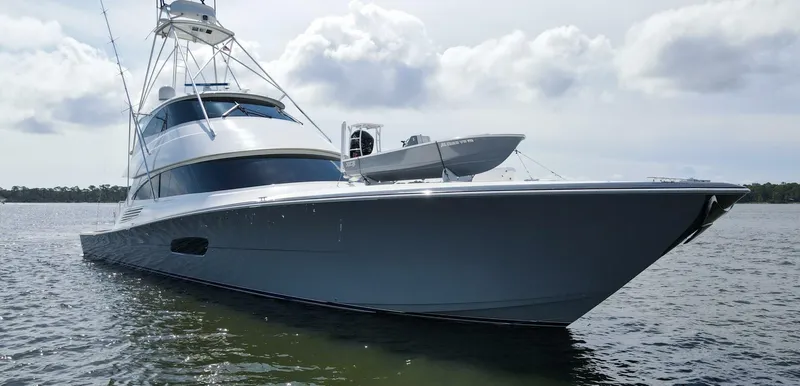 Slide: The Image of 2016 92 Viking Enclosed Bridge Touche Exterior (10) - 5551897