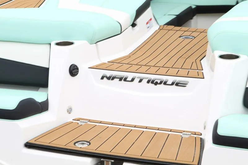 Slide: The Image of Nautique Super Air G23 2024 - 5596622