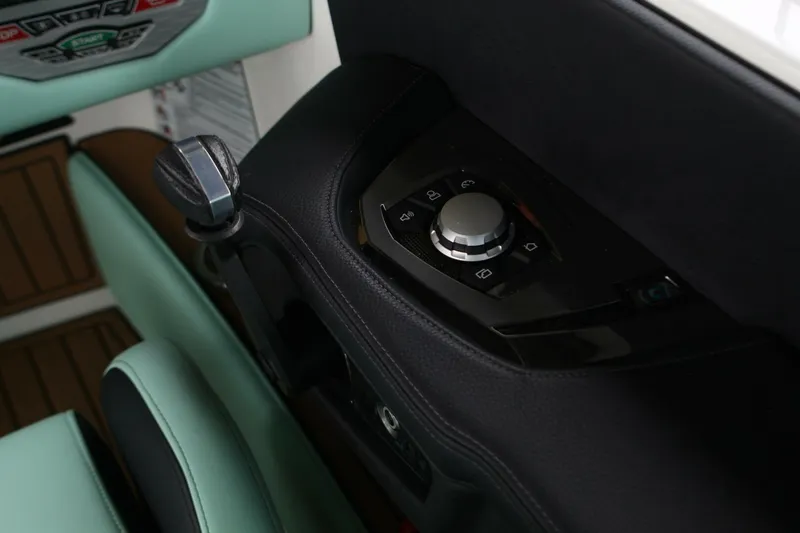 Slide: The Image of Nautique Super Air G23 2024 - 5596613