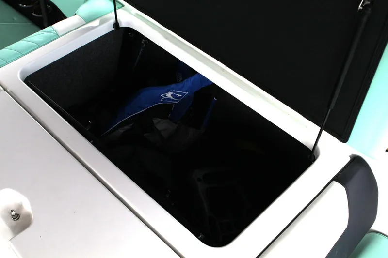 Slide: The Image of Nautique Super Air G23 2024 - 5600462