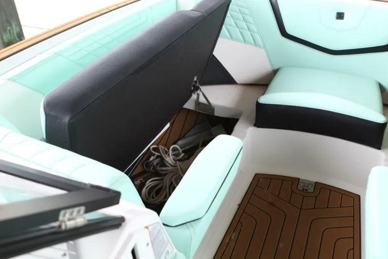 Slide: The Image of Nautique Super Air Nautique G23 2024 - 7517185