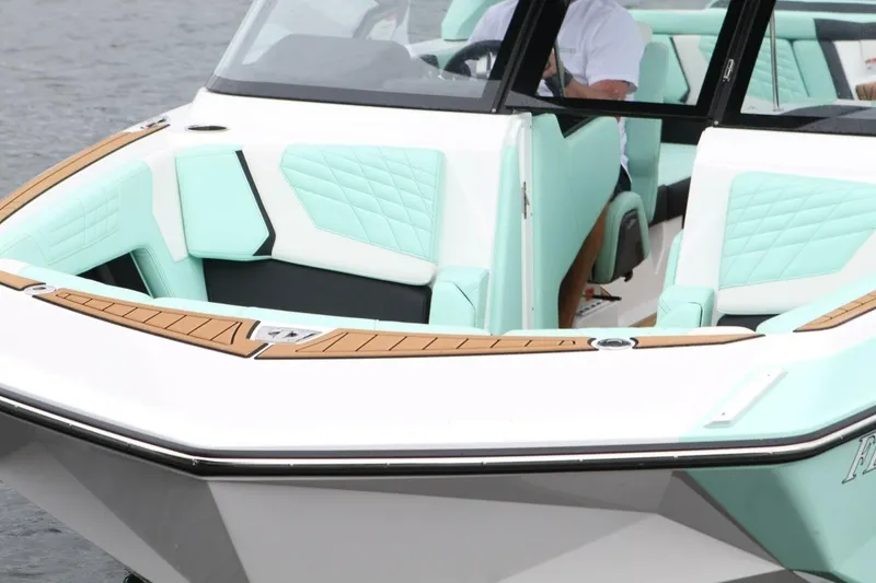 Slide: The Image of Nautique Super Air Nautique G23 2024 - 7517179
