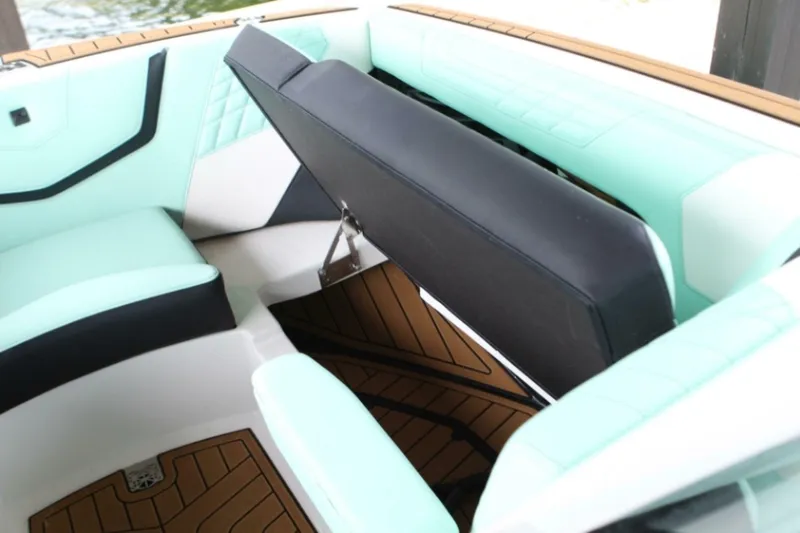 Slide: The Image of Nautique Super Air Nautique G23 2024 - 7517186